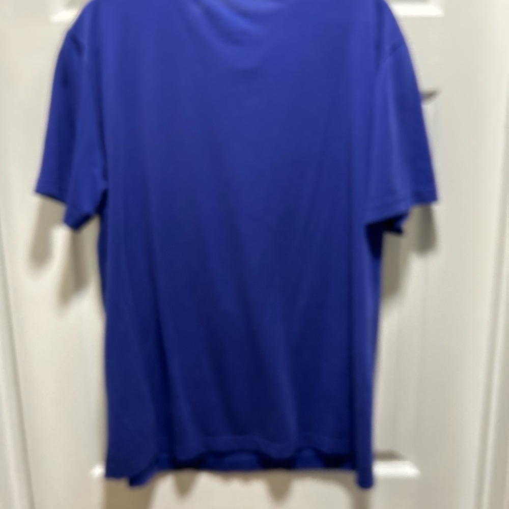 Tee shirt
